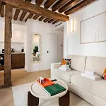 4#New Suite 4 People - Saint-Germain Notre-Dame